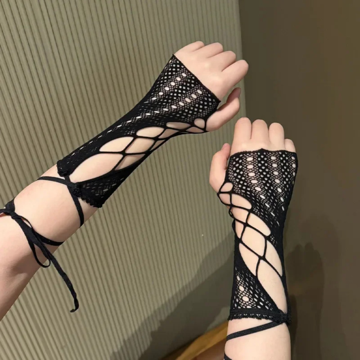 Lace Cross Tie Fingerless Glov – обзор и цена Fishing Gloves